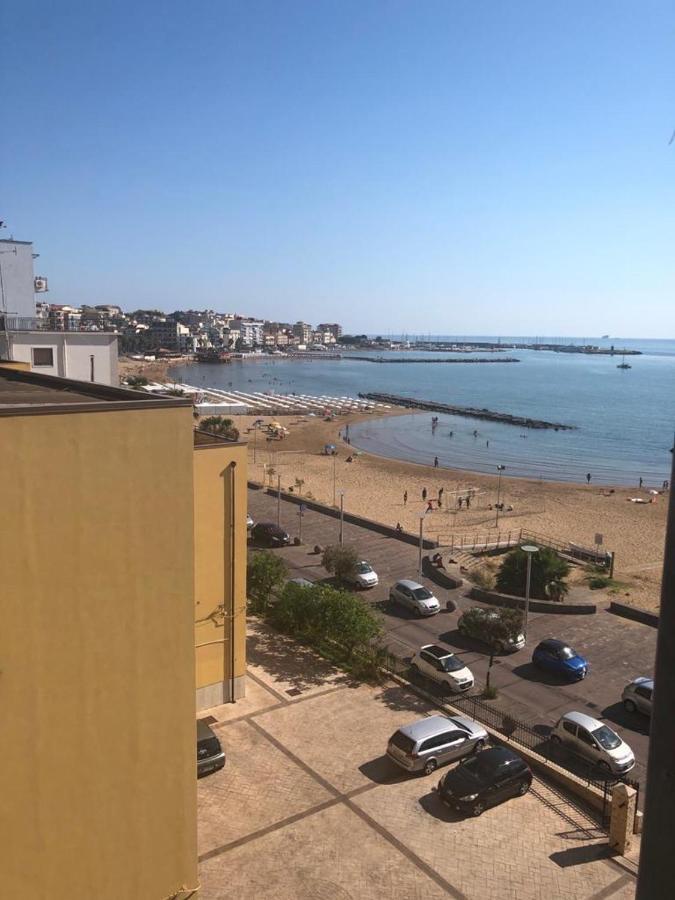 Il Girasole Bed and Breakfast Crotone Exteriör bild
